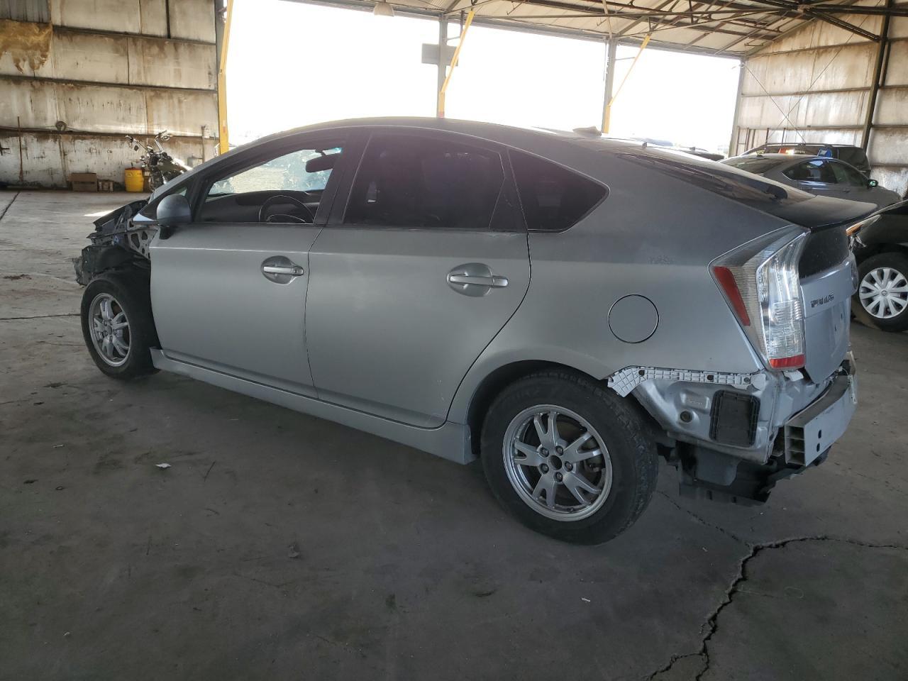 2011 Toyota Prius - Image 2