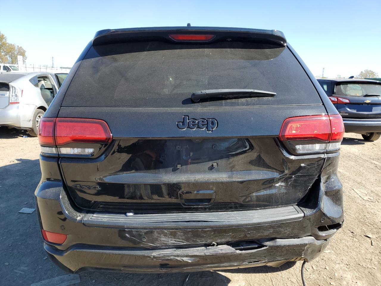 2021 Jeep Grand Cherokee Laredo - Image 6