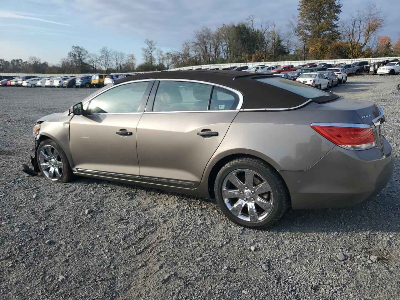 2010 Buick Lacrosse Cxl - Image 2