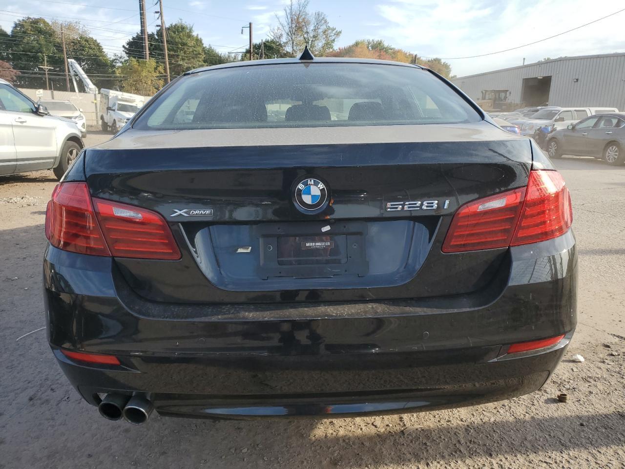 2016 BMW 528 Xi - Image 6