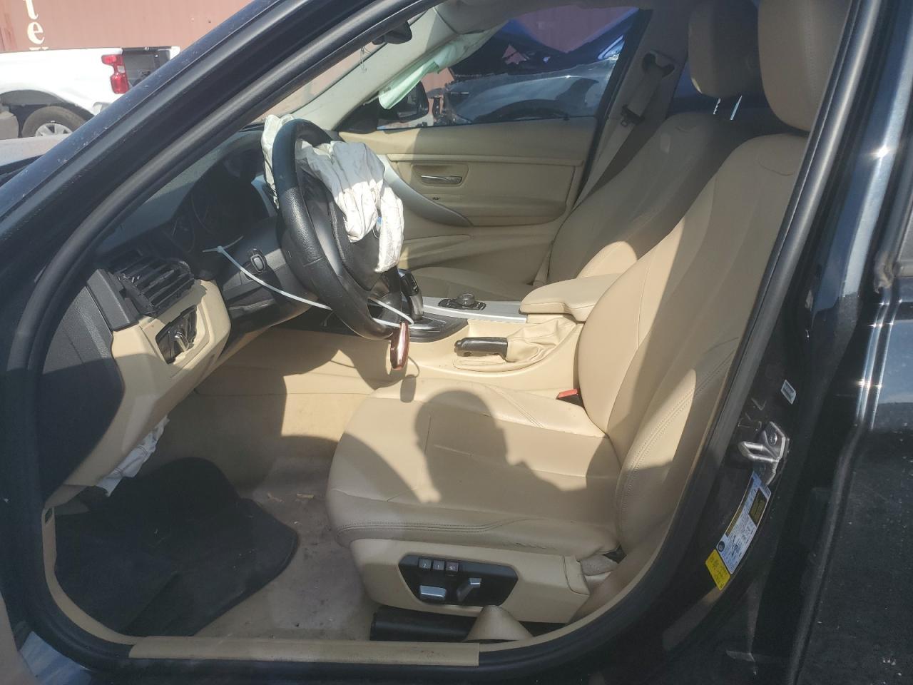 2016 BMW 320 I - Фото 7