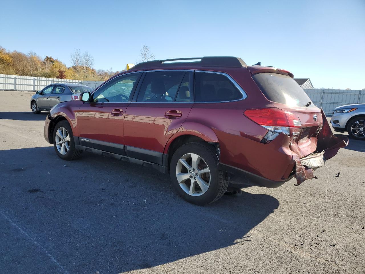 2014 Subaru Outback 2.5I Limited - Image 2