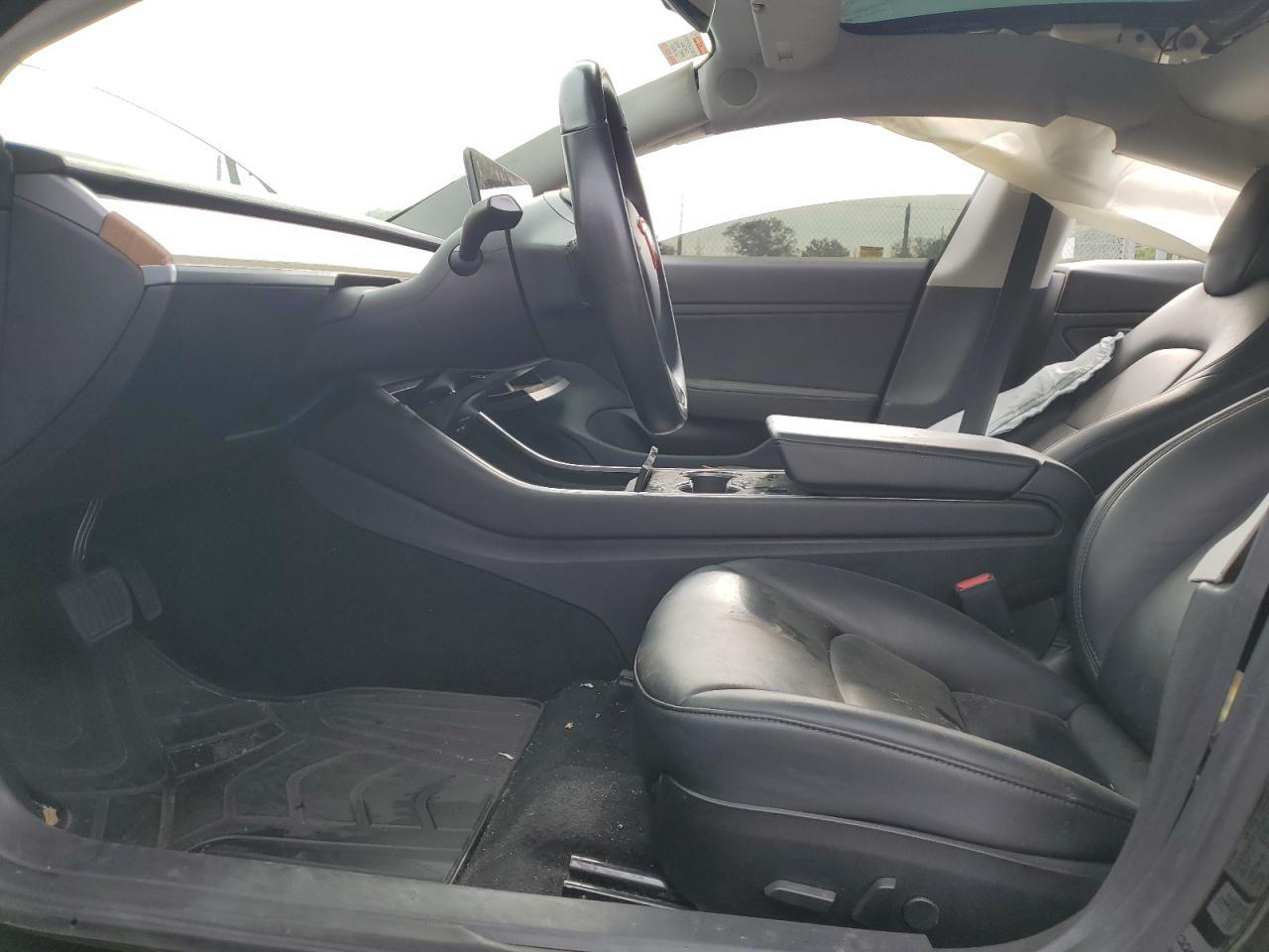 2019 Tesla Model 3 - Image 7