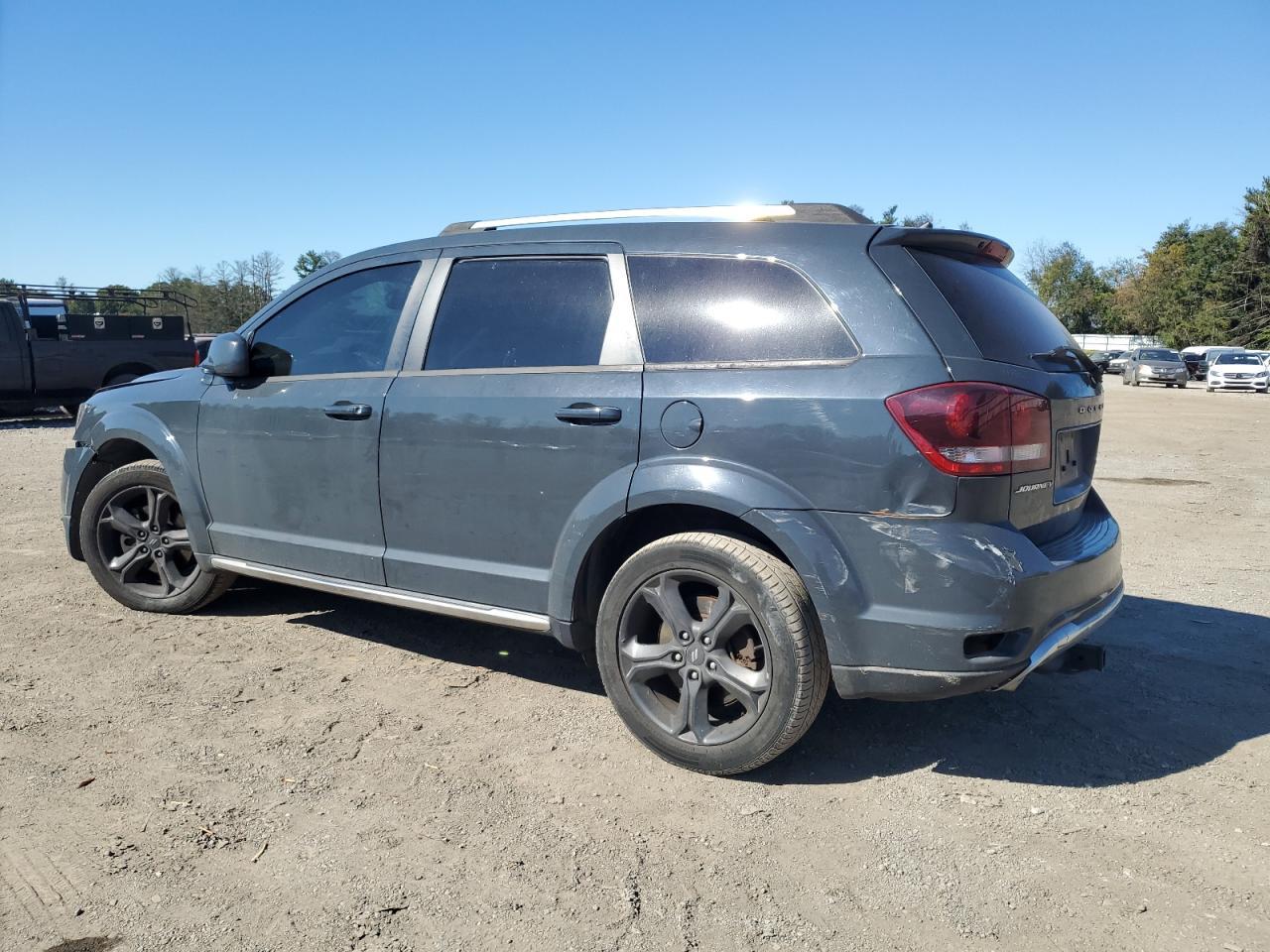2018 Dodge Journey Crossroad - Фото 2