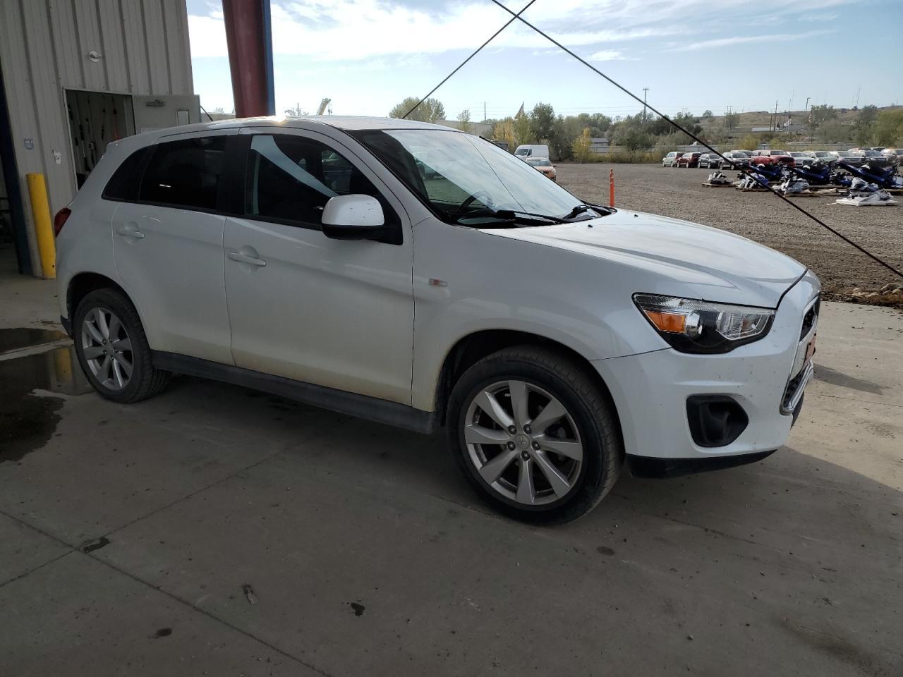 2015 Mitsubishi Outlander Sport Es - Image 4