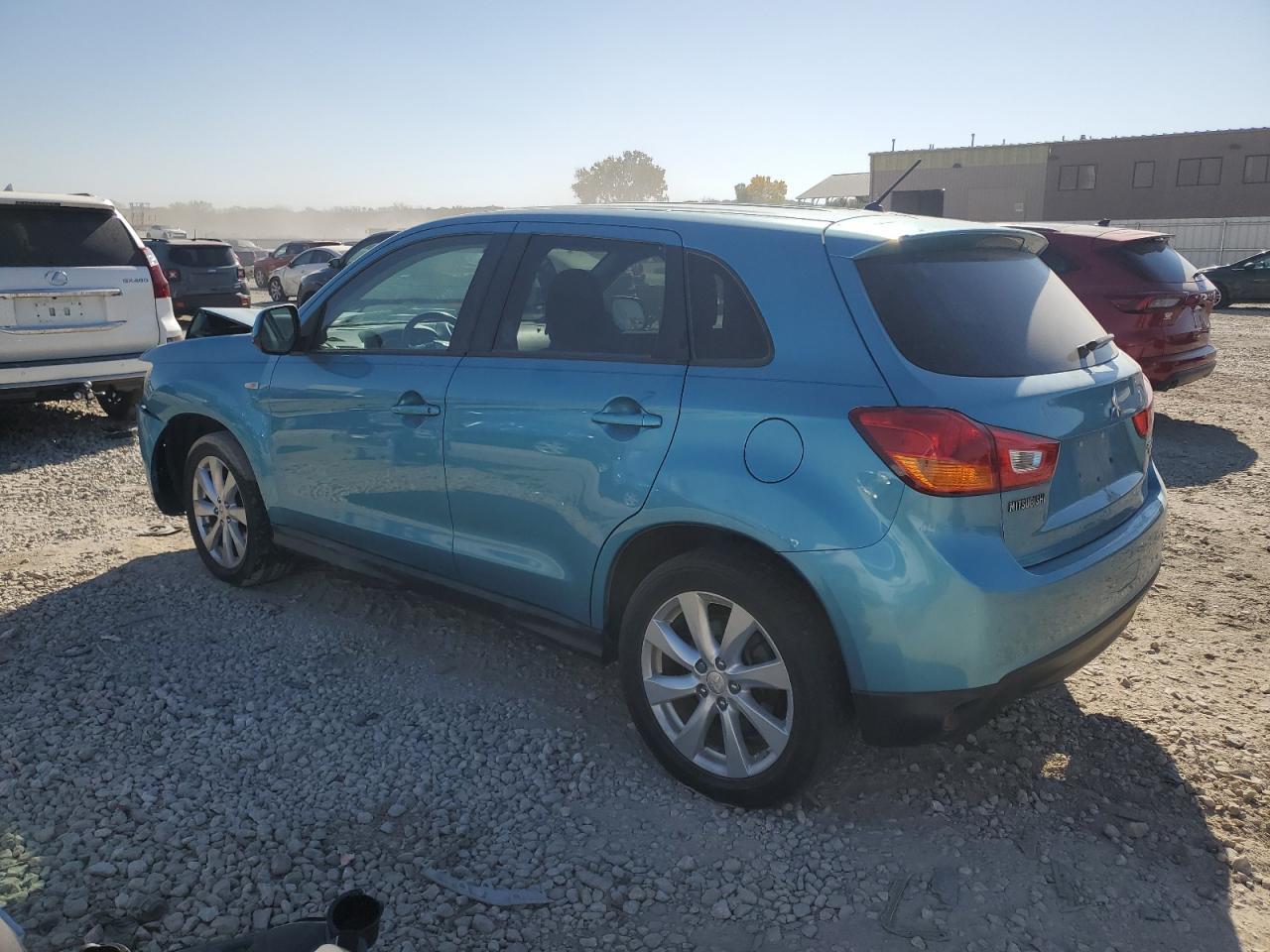 2013 Mitsubishi Outlander Sport Es - Image 2