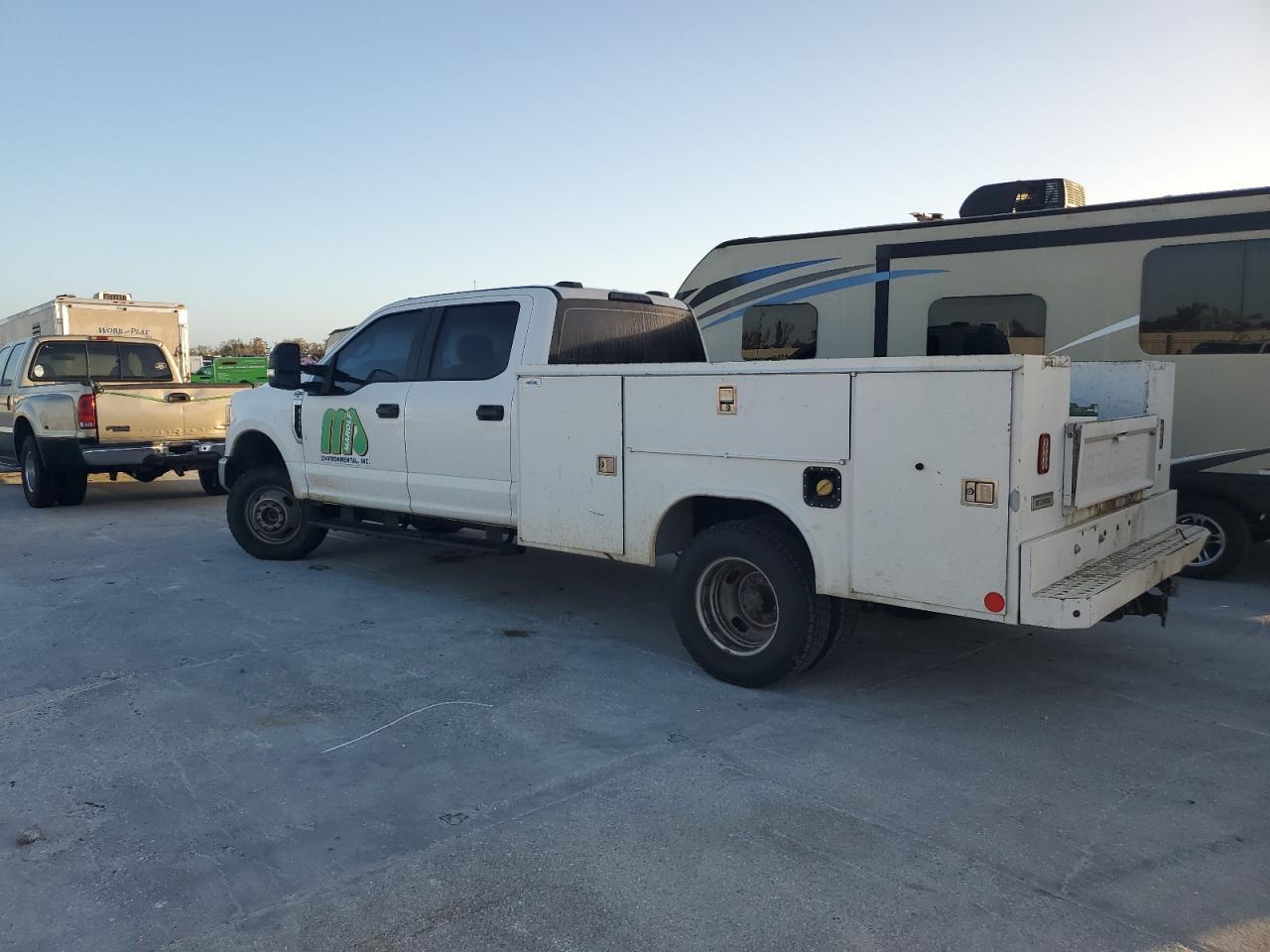 2020 Ford F350 Super Duty - Image 2