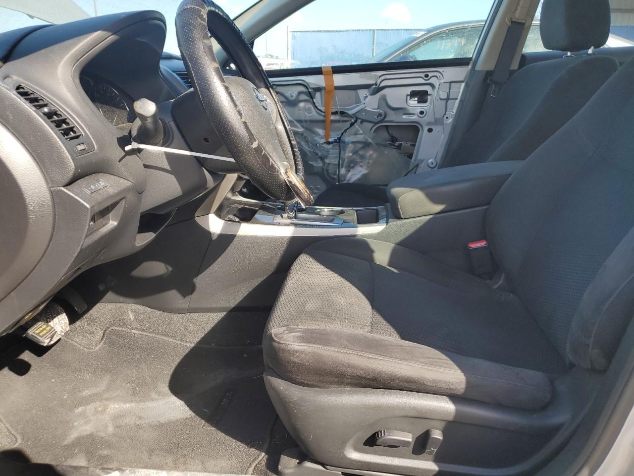 2014 Nissan Altima 2.5 - Image 7