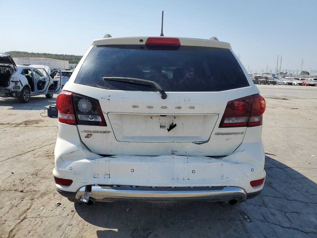 2018 Dodge Journey Crossroad - Фото 6