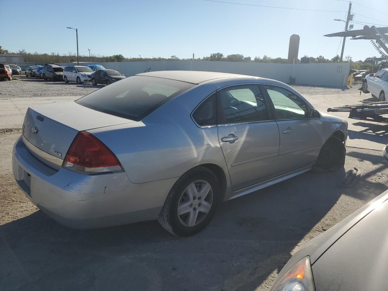 2011 Chevrolet Impala Ls - Image 3