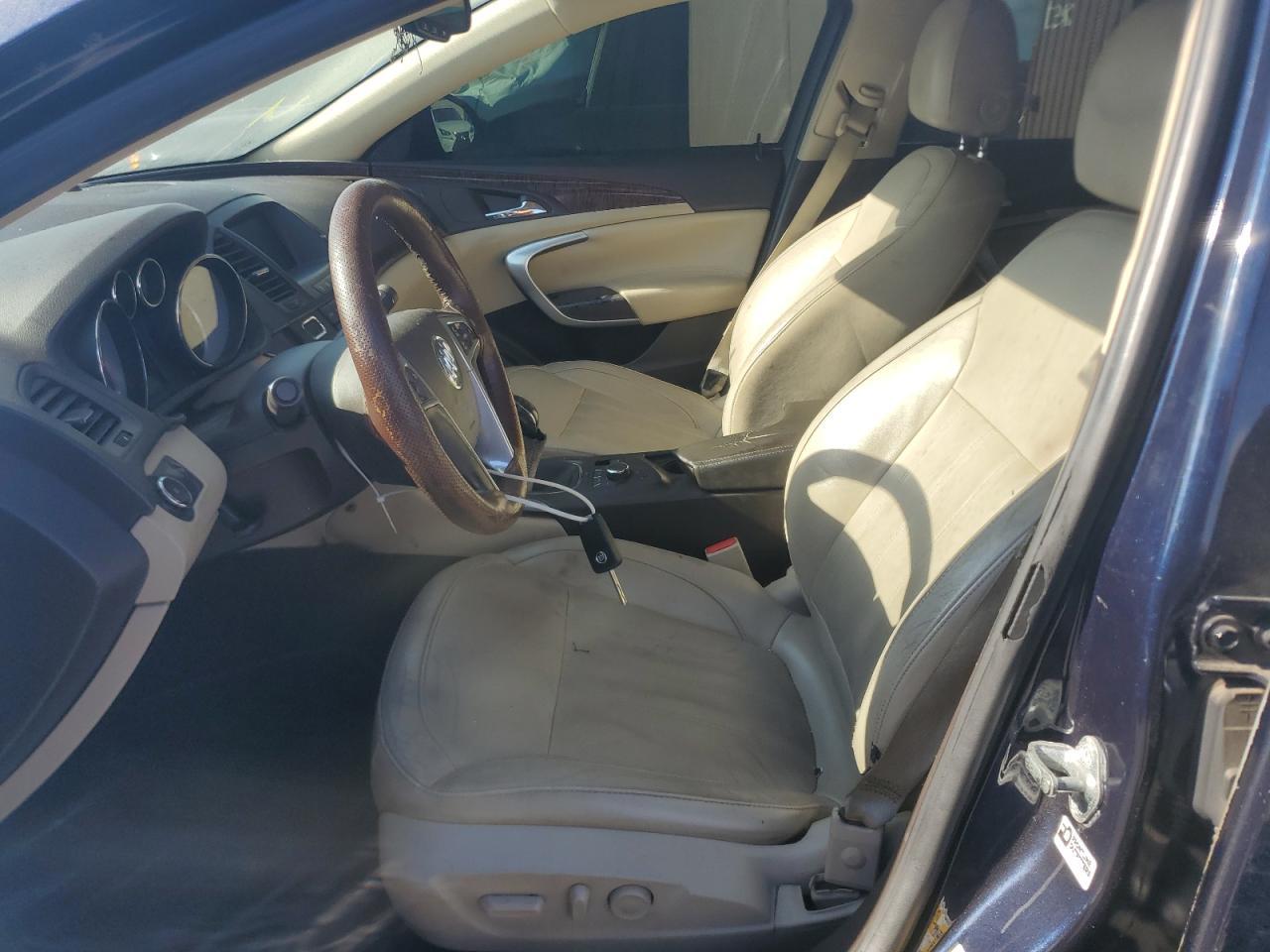 2012 Buick Regal Premium - Image 7