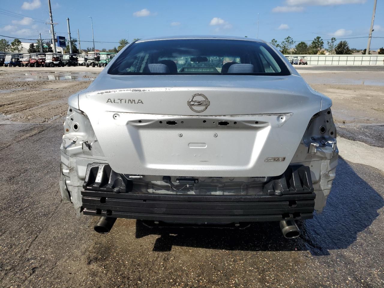 2014 Nissan Altima 2.5 - Image 6