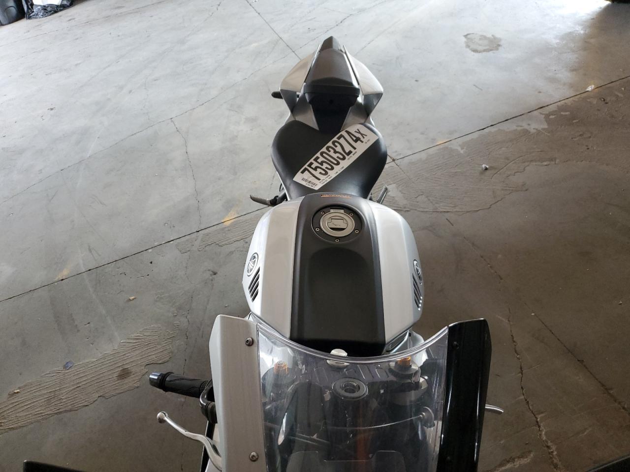 2024 Yamaha Yzfr7 - Фото 5