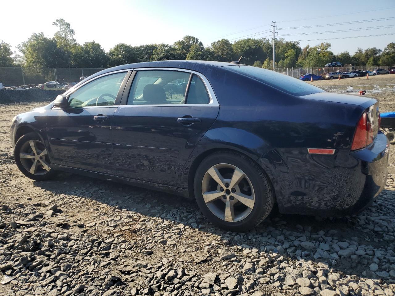 2009 Chevrolet Malibu Ls - Фото 2