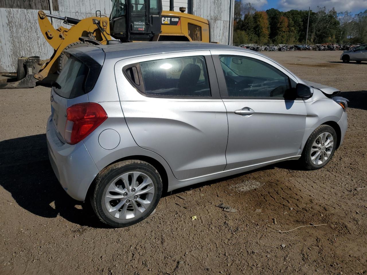 2021 Chevrolet Spark 1Lt - Фото 3