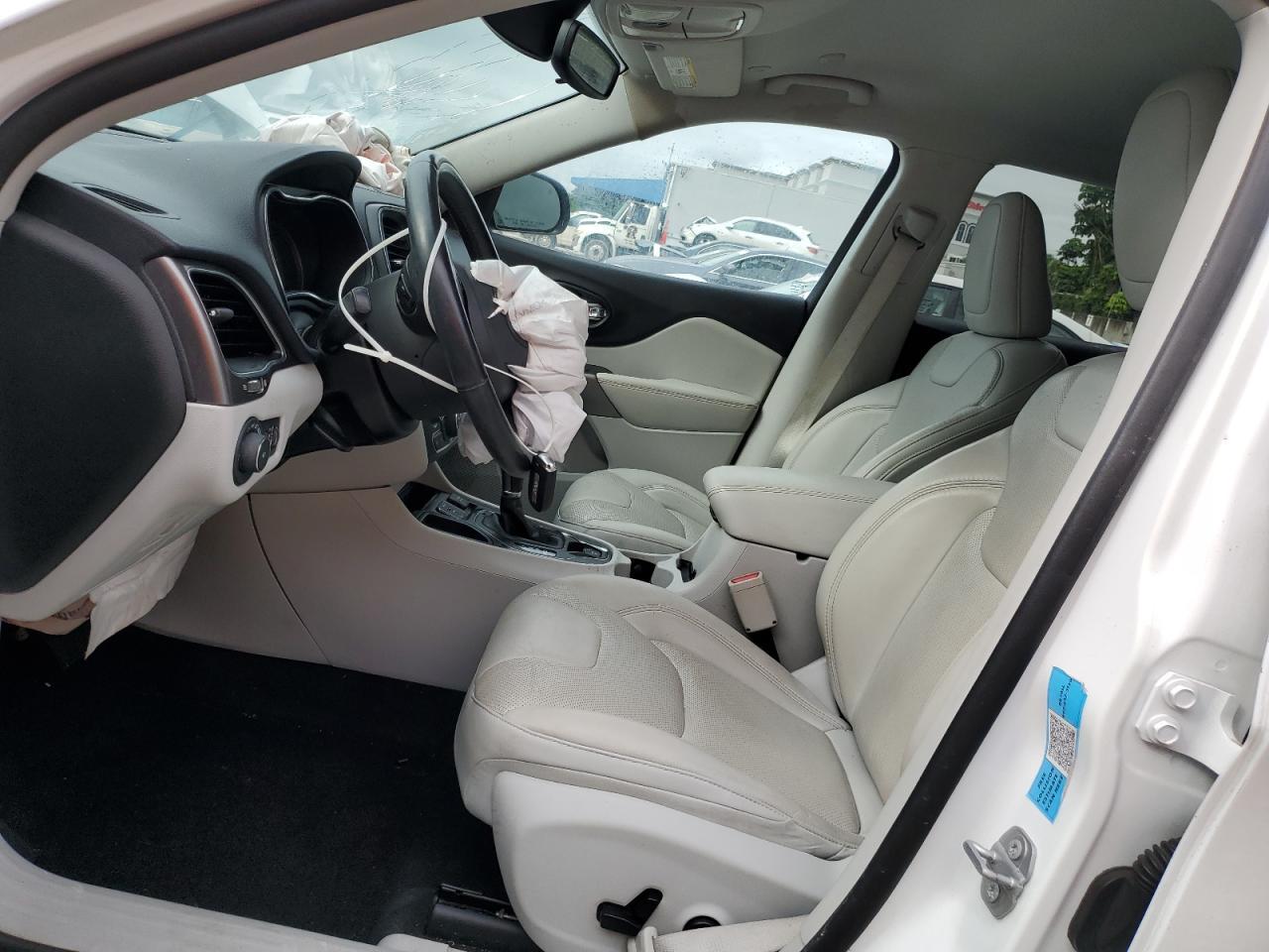 2020 Jeep Cherokee Latitude Plus - Фото 7