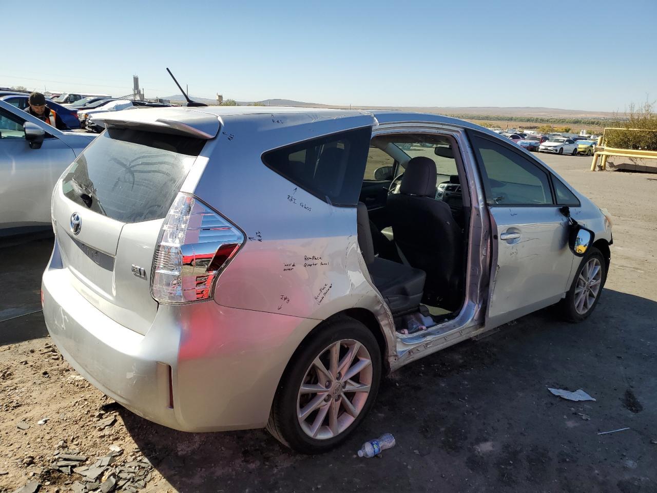 2012 Toyota Prius V - Image 3