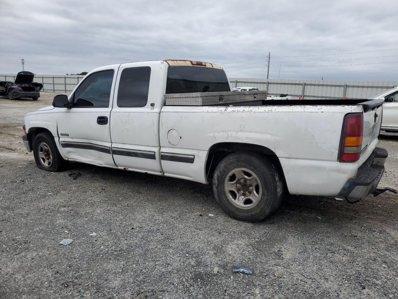 2000 Chevrolet Silverado C1500 - Фото 2