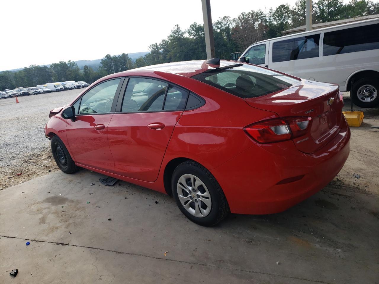 2019 Chevrolet Cruze Ls - Фото 2