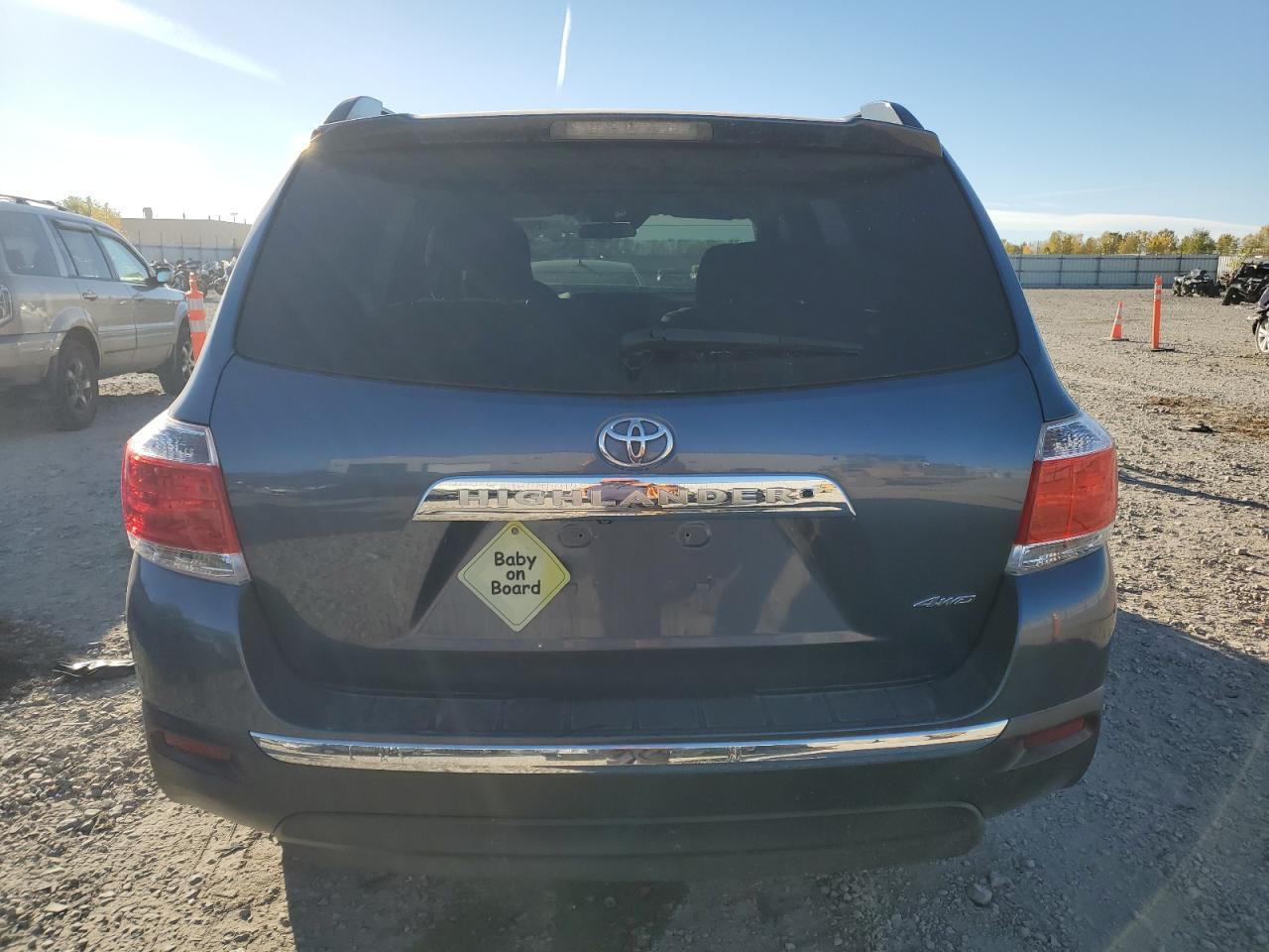 2013 Toyota Highlander Base - Image 6