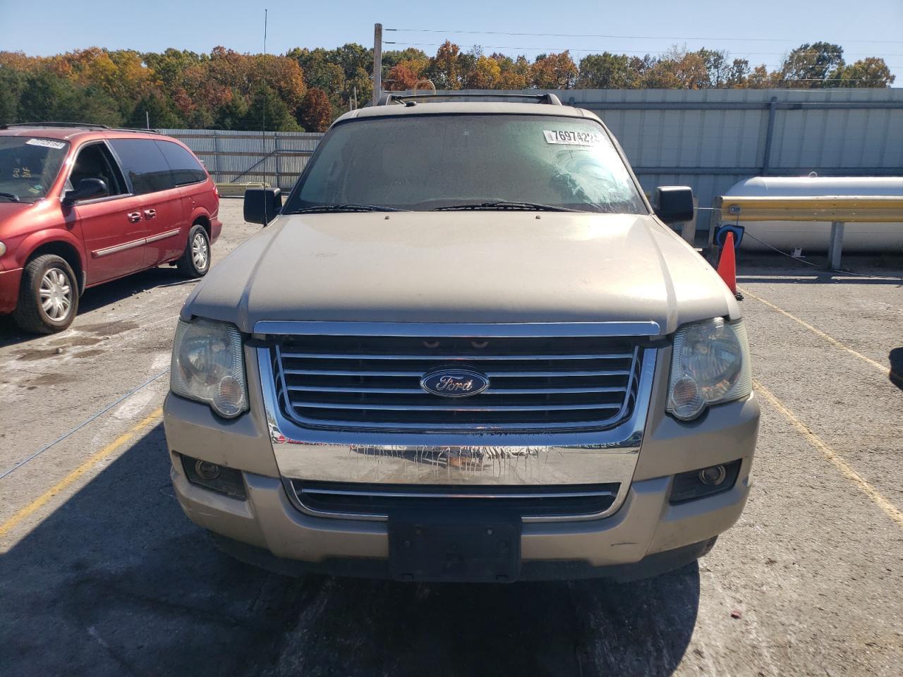 2007 Ford Explorer Xlt - Фото 5