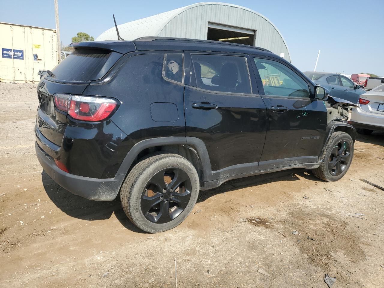 2018 Jeep Compass Latitude - Image 3