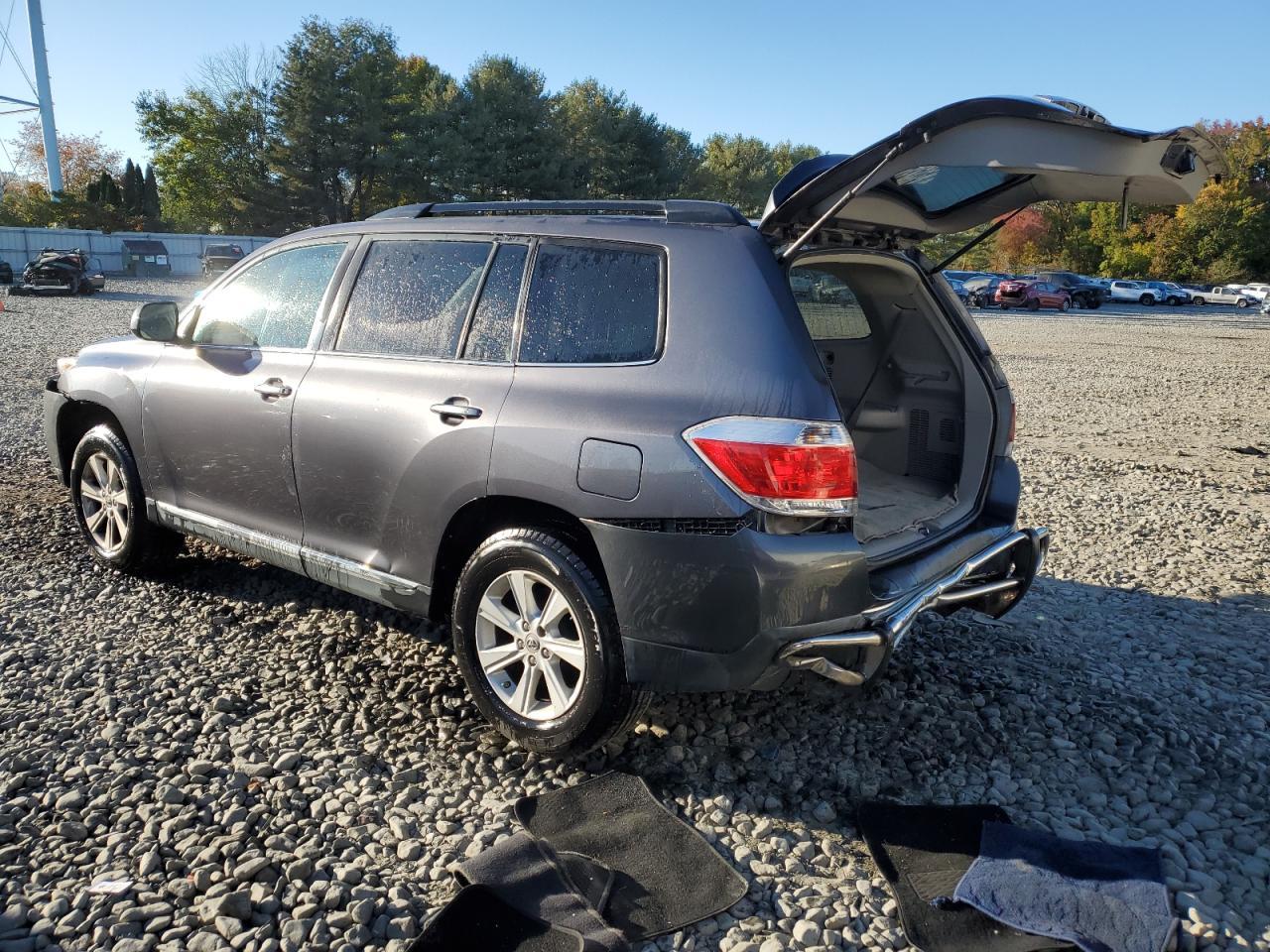 2012 Toyota Highlander Base - Фото 2