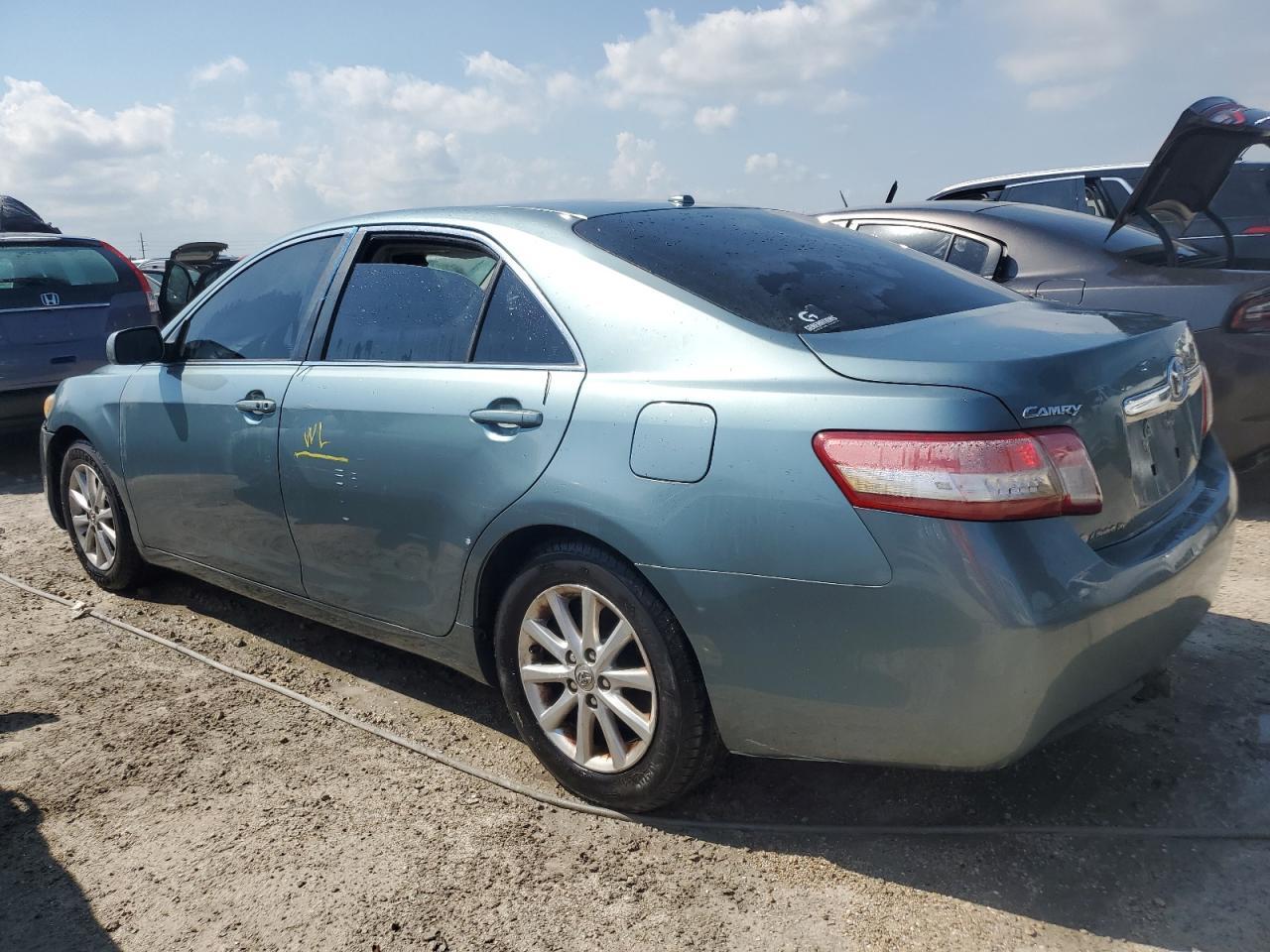 2011 Toyota Camry Base - Image 2