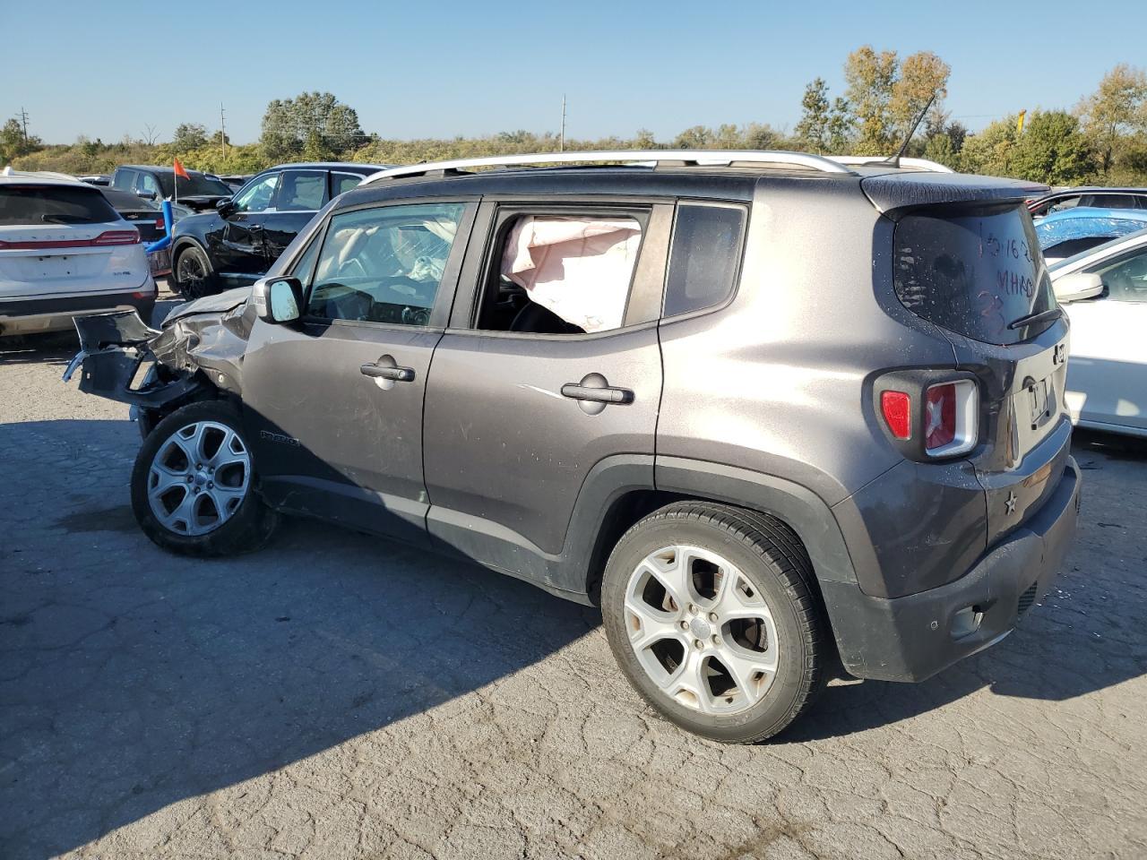 2016 Jeep Renegade Limited - Фото 2