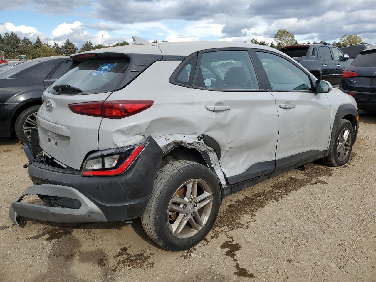 2023 Hyundai Kona Se - Image 3