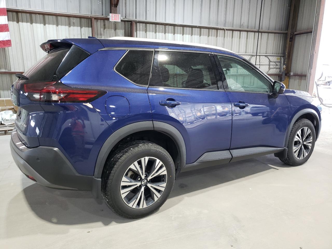 2021 Nissan Rogue Sv - Image 3