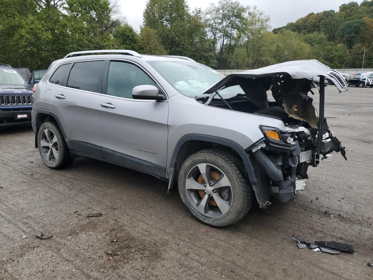 2019 Jeep Cherokee - Фото 4