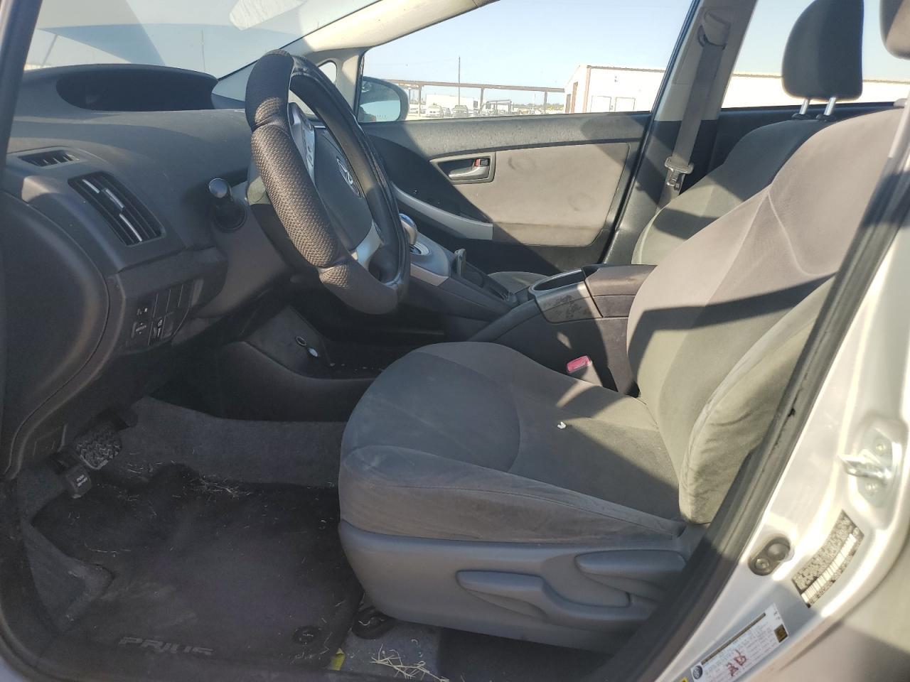 2013 Toyota Prius - Фото 7
