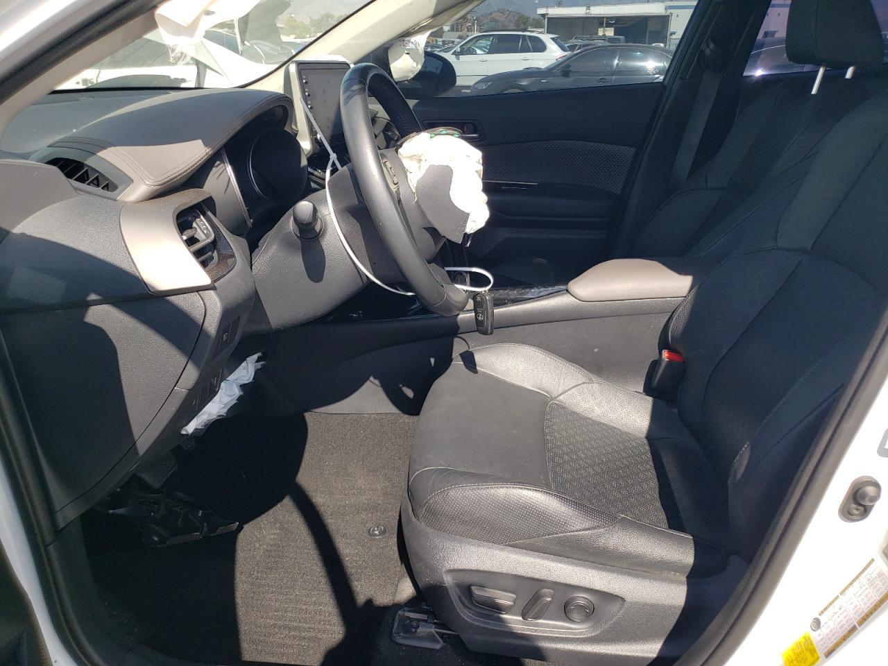 2022 Toyota C-Hr Xle - Фото 7