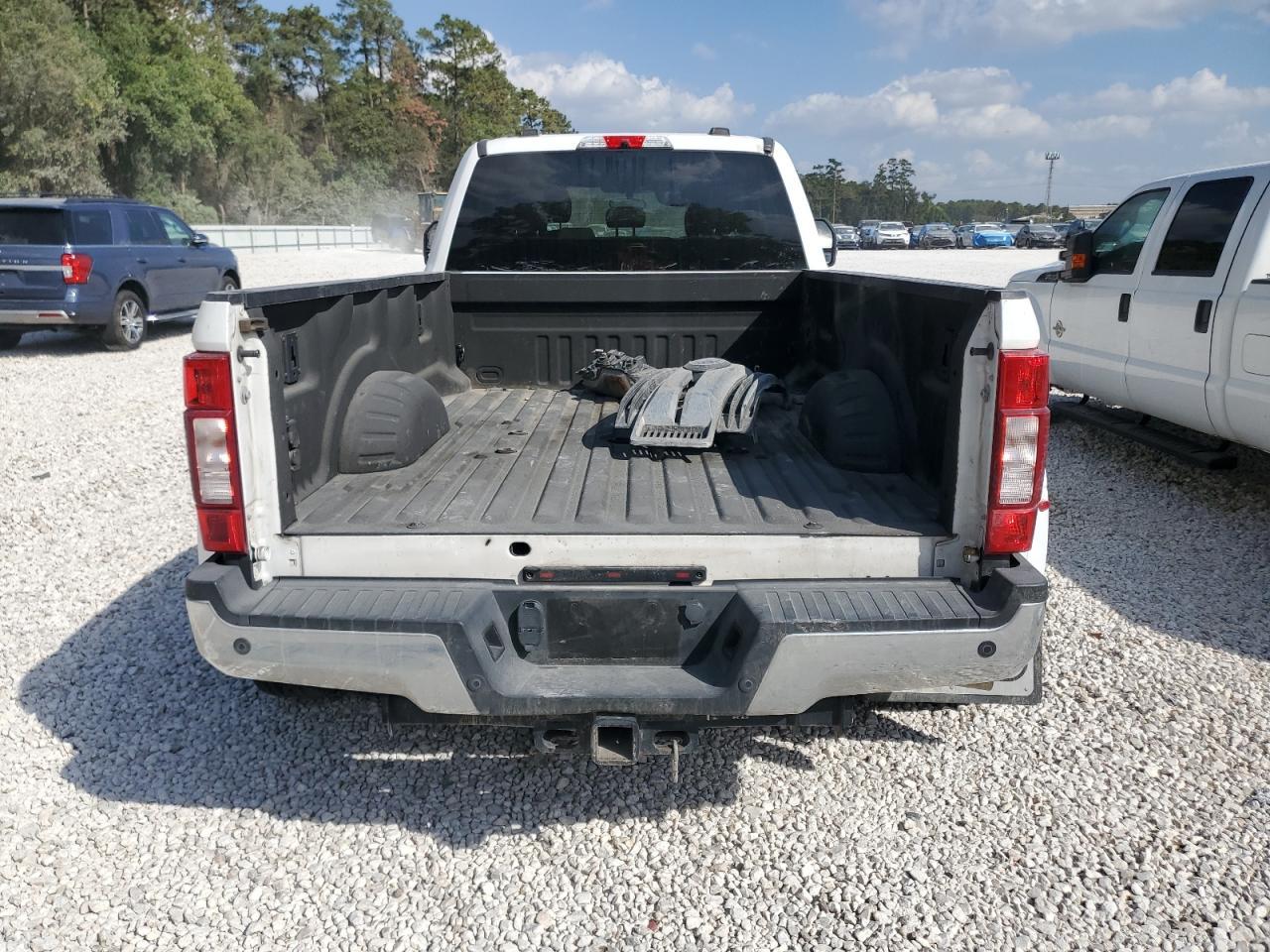 2020 Ford F350 Super Duty - Фото 6