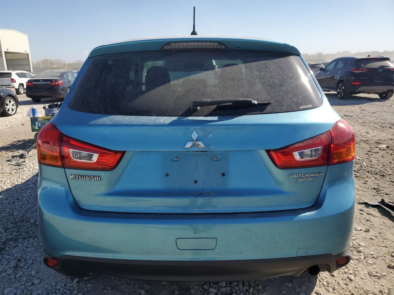 2013 Mitsubishi Outlander Sport Es - Image 6