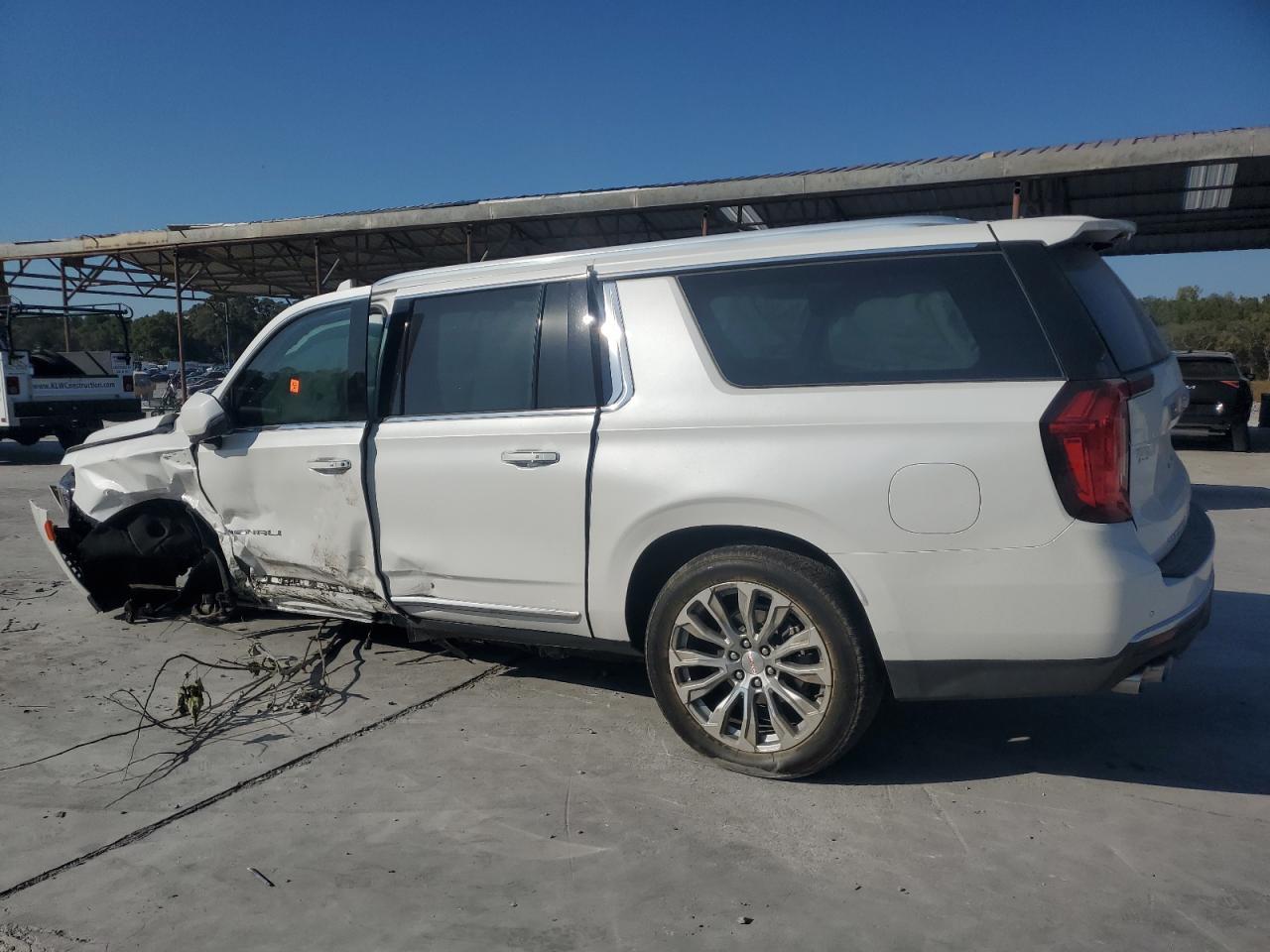 2023 GMC Yukon Xl Denali - Фото 2