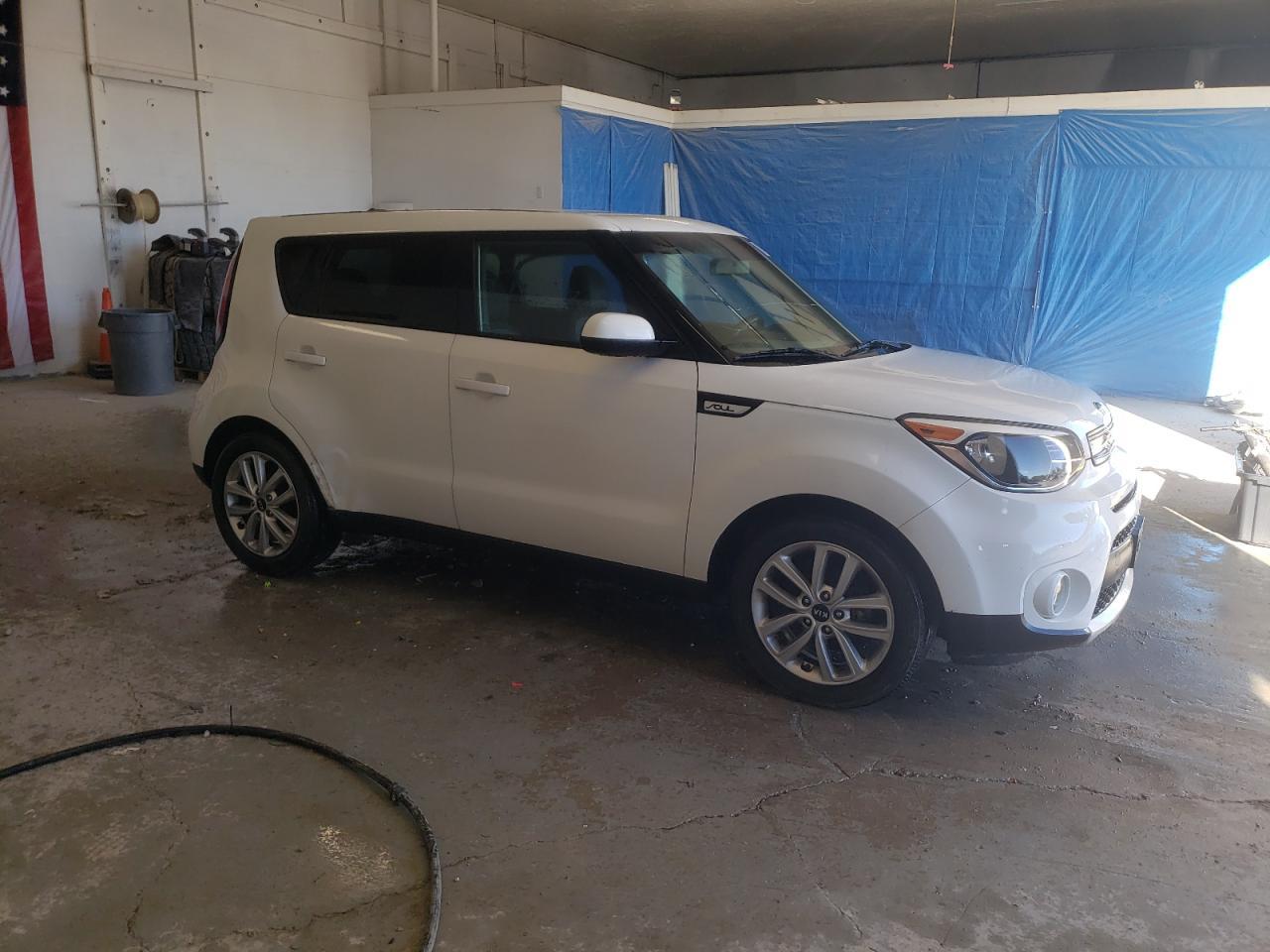 2017 Kia Soul + - Image 4