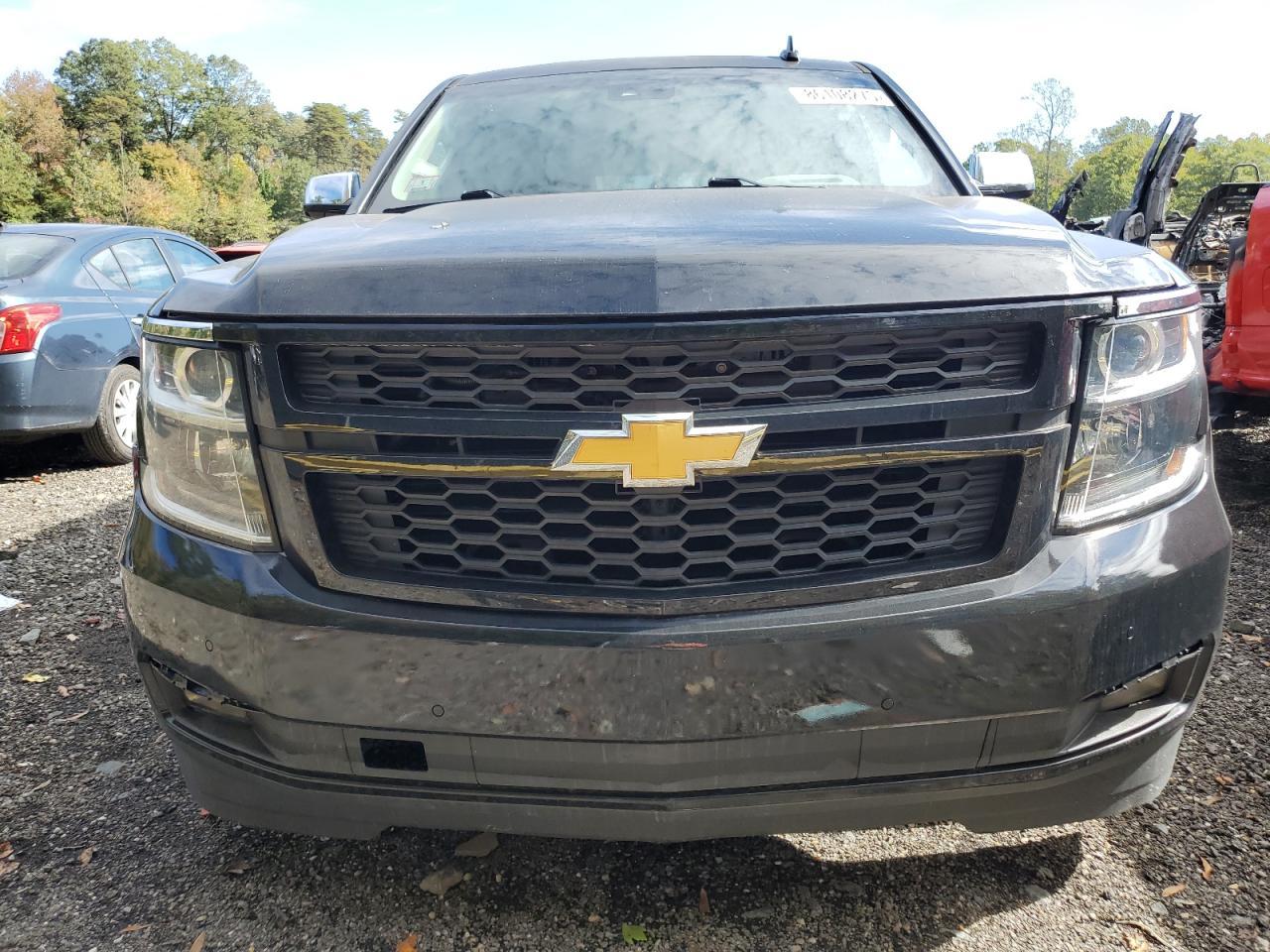 2017 Chevrolet Suburban K1500 Premier - Image 5