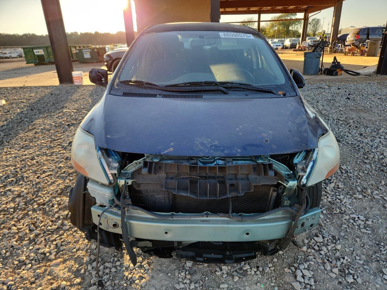 2010 Toyota Yaris - Image 5