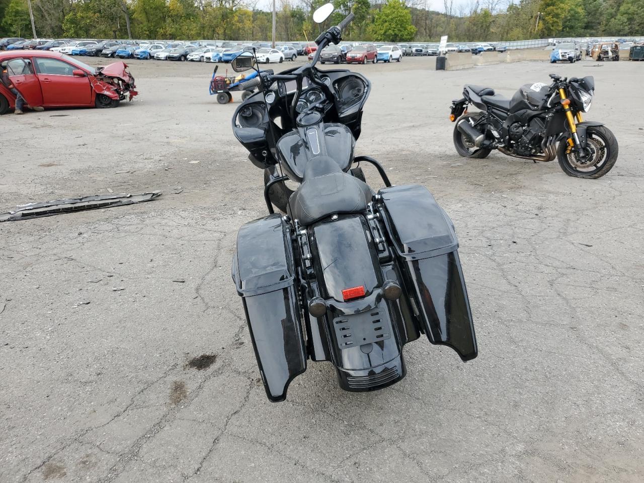 2018 Harley-Davidson Fltrxs Road Glide Special - Фото 4