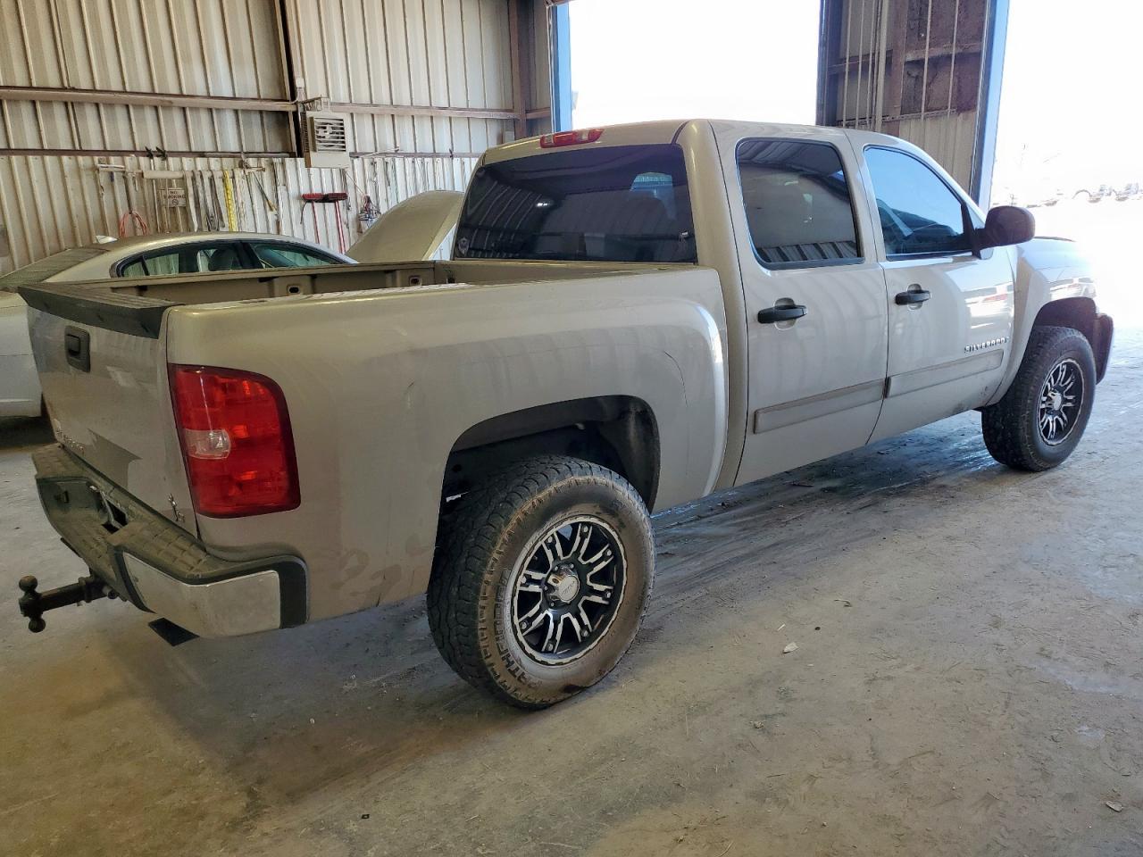 2007 Chevrolet Silverado C1500 Crew Cab - Фото 3