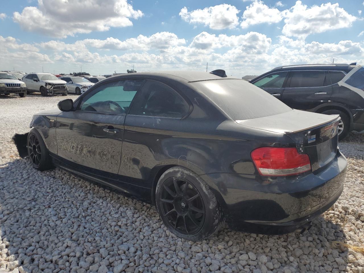 2010 BMW 128 I - Фото 2