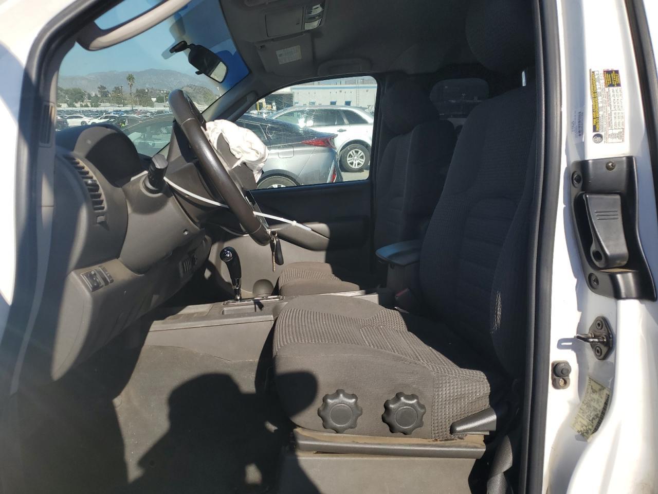 2007 Nissan Frontier King Cab Le - Image 7