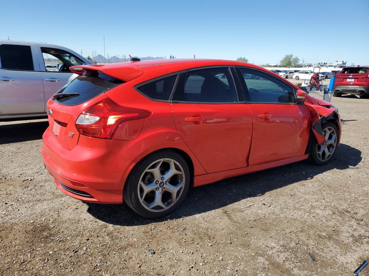 2014 Ford Focus St - Фото 3