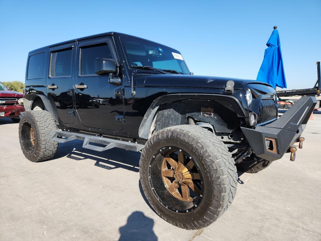2017 Jeep Wrangler Unlimited Sahara - Image 4