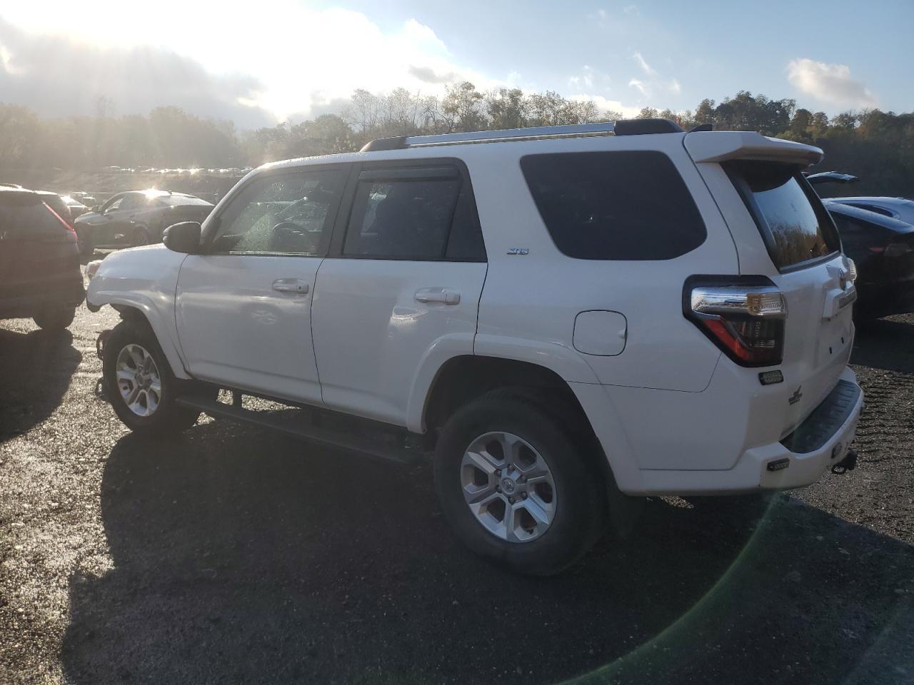 2023 Toyota 4Runner Se - Фото 2