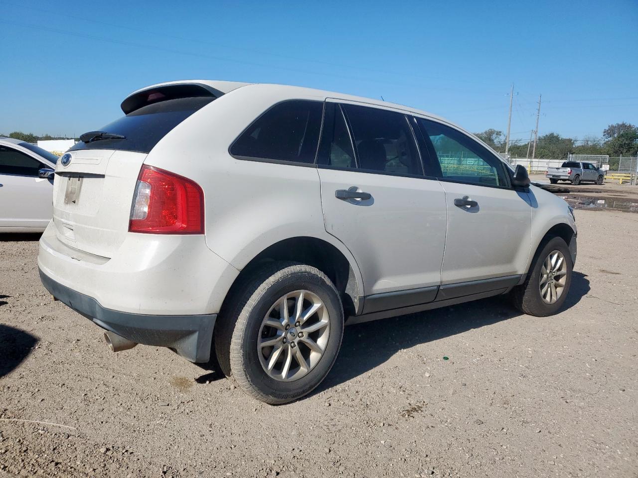 2013 Ford Edge Se - Image 3