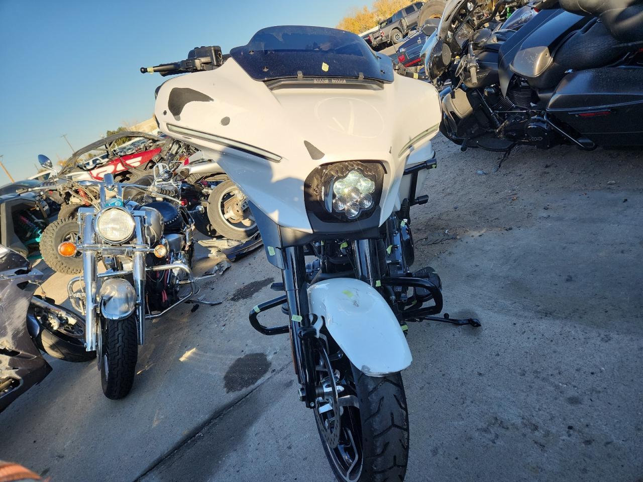 2024 Harley-Davidson Flhx - Image 2