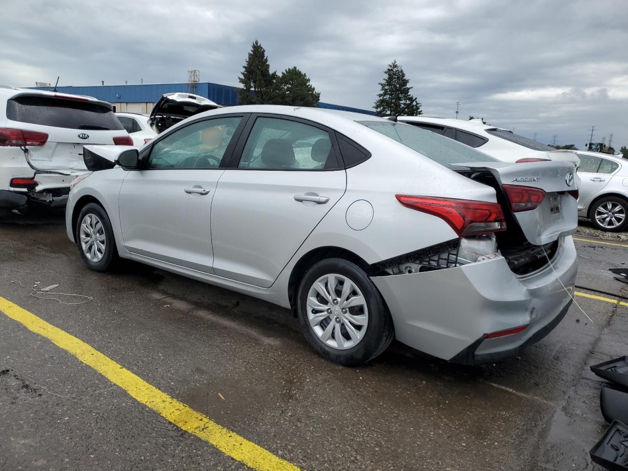 2022 Hyundai Accent Se - Image 2